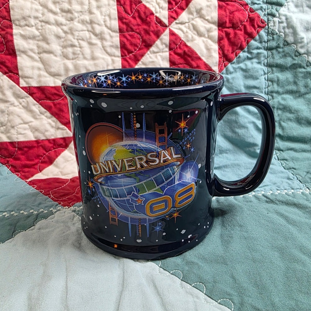 Universal Studios 2008 Navy Blue Coffee Mug Theme Park Souvenir Globe Logo
